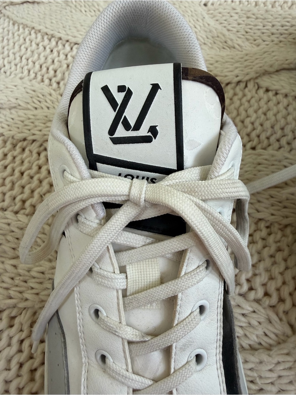 Louis Vuitton Men’s White Leather Sneakers. - Picture 4 of 14